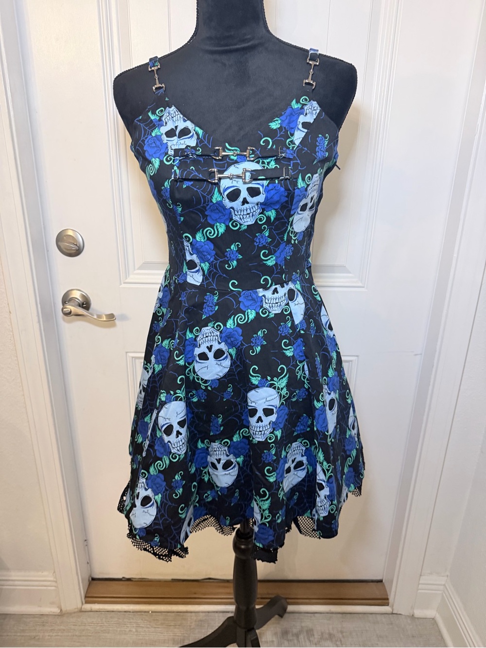 Rare Jawbreakers Skull and Roses Dress with for bit accent Small